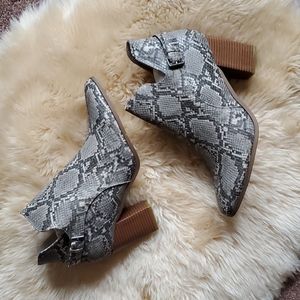 Snakeskin Heeled Bootie - Size 12
